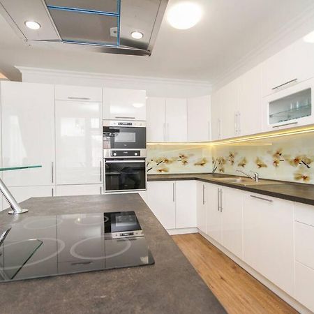 Deluxe Apartman Nivy Pozsony Kültér fotó